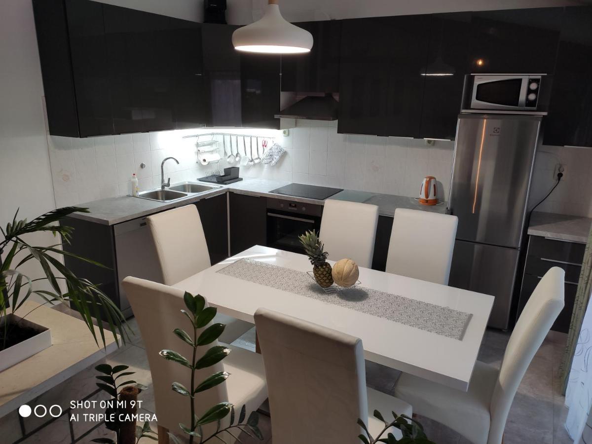 Apartment Burich Makarska Ngoại thất bức ảnh