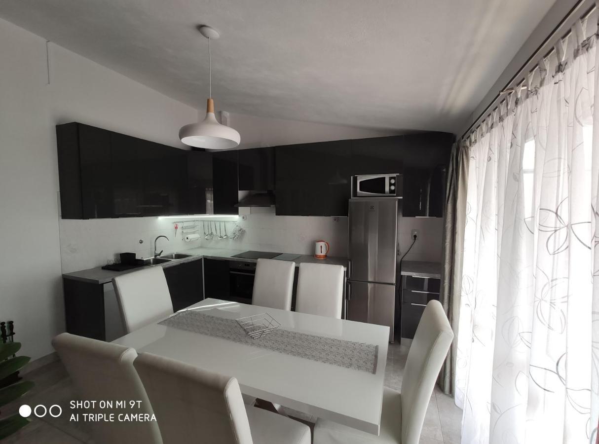 Apartment Burich Makarska Ngoại thất bức ảnh